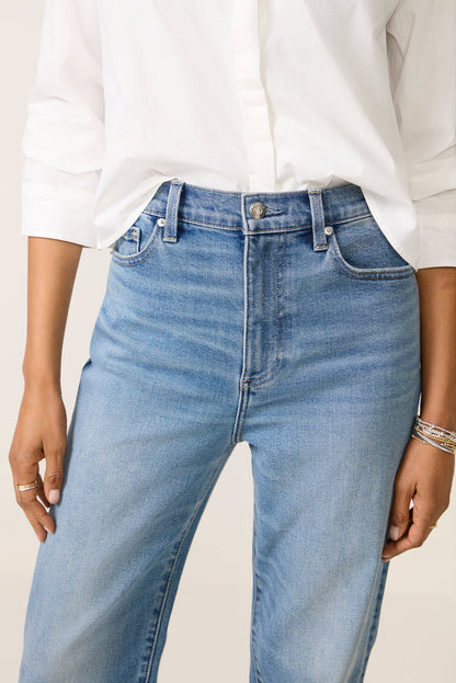 Evie High Rise Slim Bootcut Jean