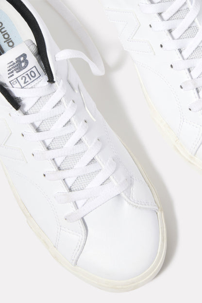 CT210 Sneaker
